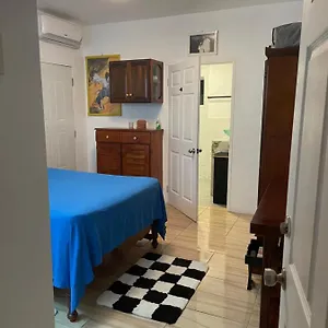 Homestay Centrally Located - 5